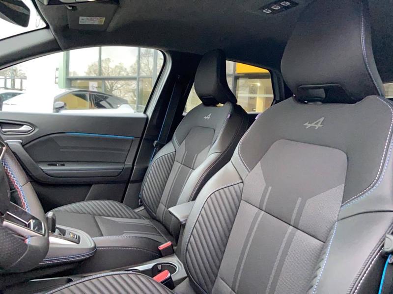 Renault Captur E-Tech full hybrid 160 ch esprit Alpine 5p