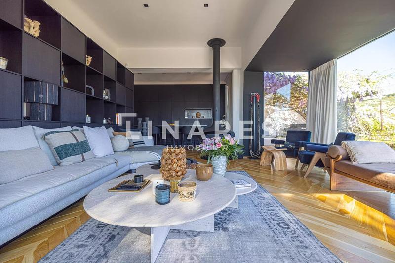 Villa - 250 m² - 5 pièces