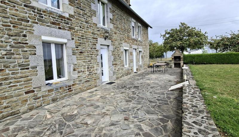 Maison en pierre - 158 m² - 7 pièces