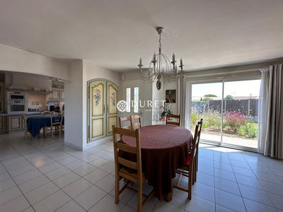 Maison - 159 m² - 6 pièces