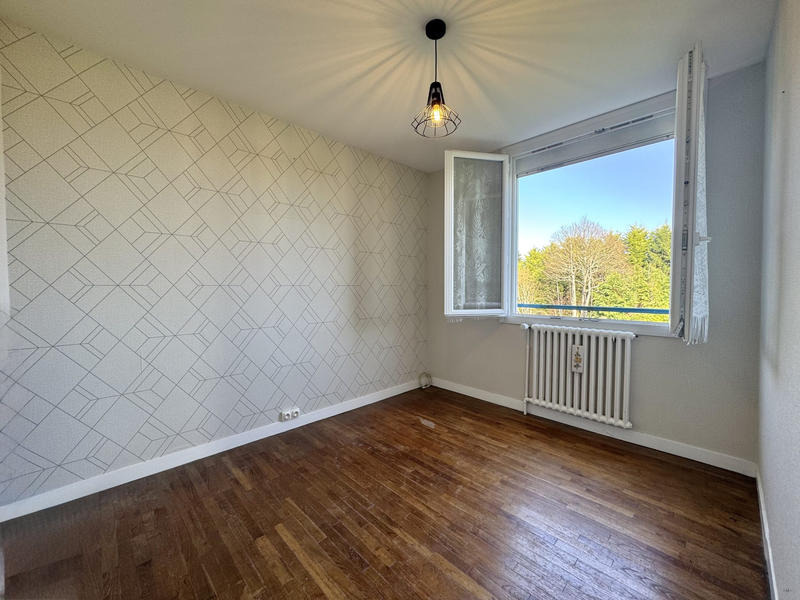 Maison - 80 m² - 5 pièces