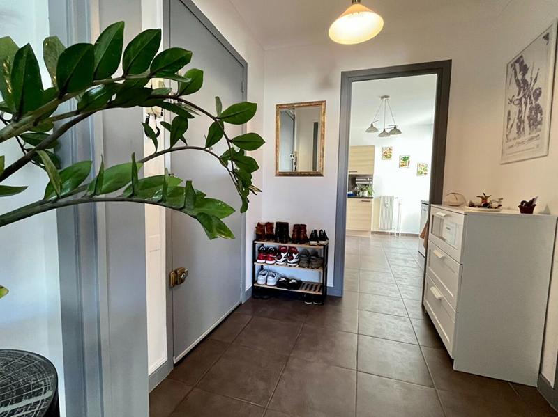 Appartement - 90 m² - 4 pièces