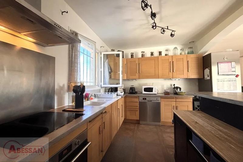 Maison - 160 m² - 7 pièces