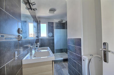 Appartement - 70 m² - 4 pièces