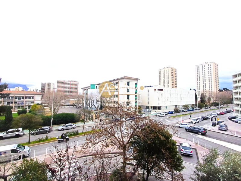 Appartement - 101 m² - 5 pièces