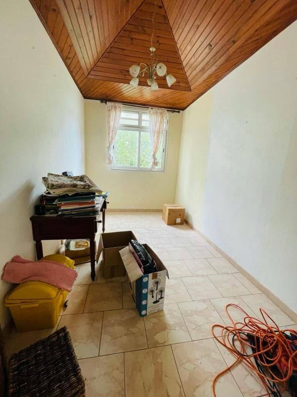 Maison - 360 m² - 10 pièces