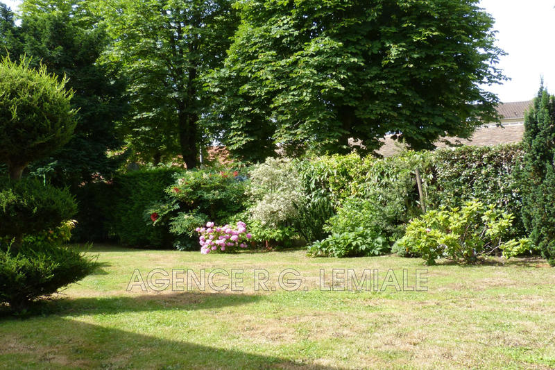 Maison - 166 m² - 8 pièces