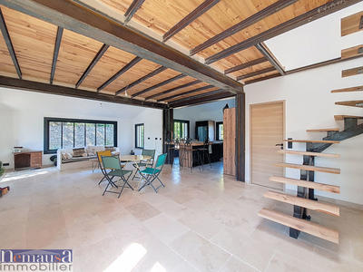 Maison - 163 m² - 6 pièces