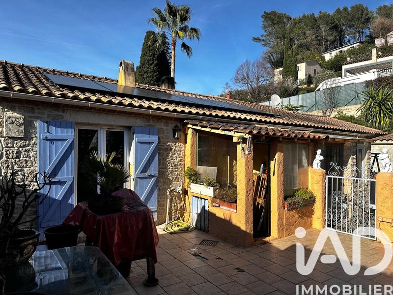 Maison - 93 m² - 4 pièces