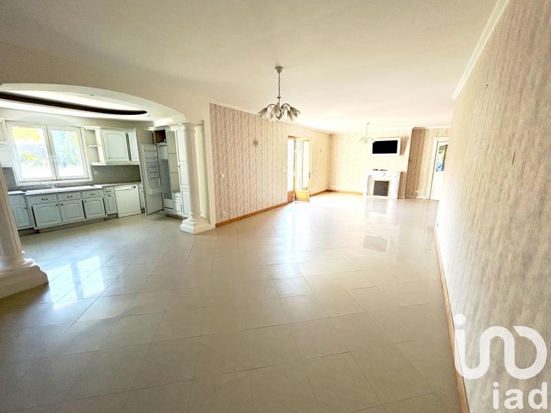 Maison - 224 m² - 10 pièces