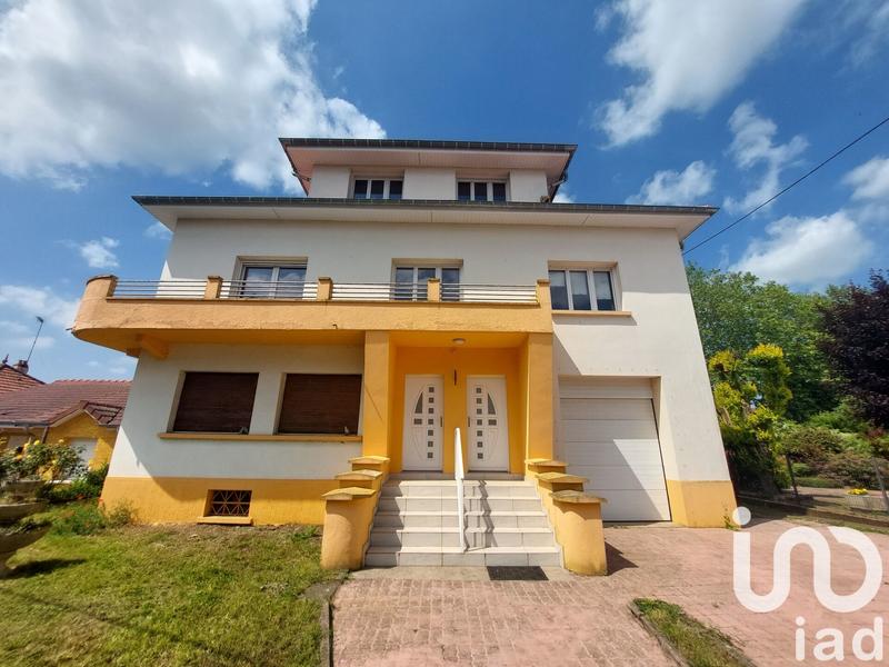 Maison - 247 m² - 10 pièces