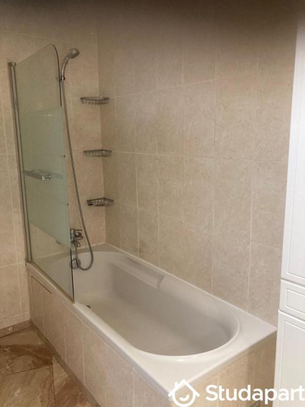 Chambre - 13 m² - 1 pièce