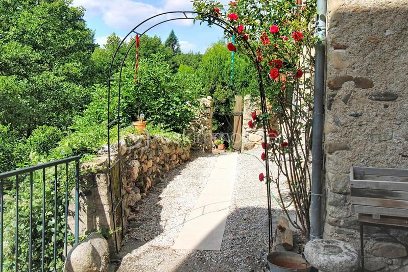 Demeure - 150 m² - 9 pièces