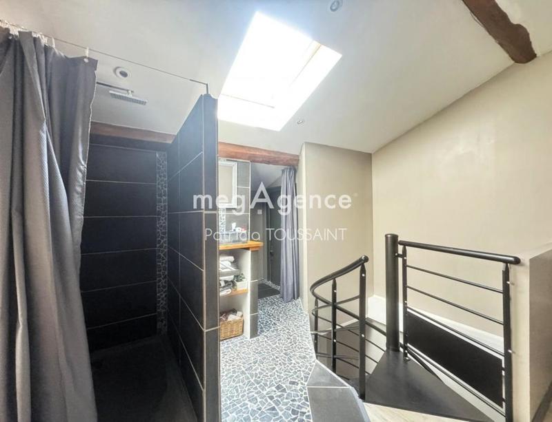 Maison de ville - 241 m² - 7 pièces