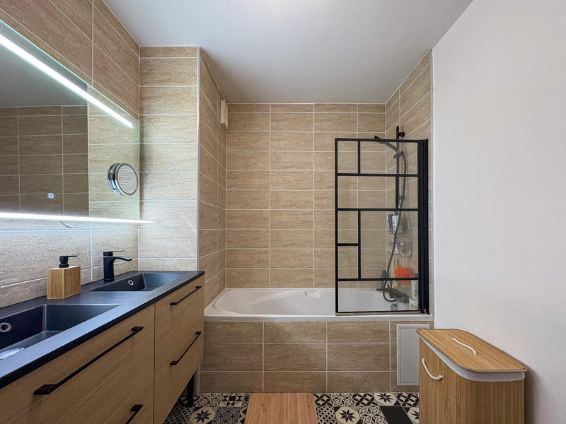 Appartement - 77 m² - 3 pièces