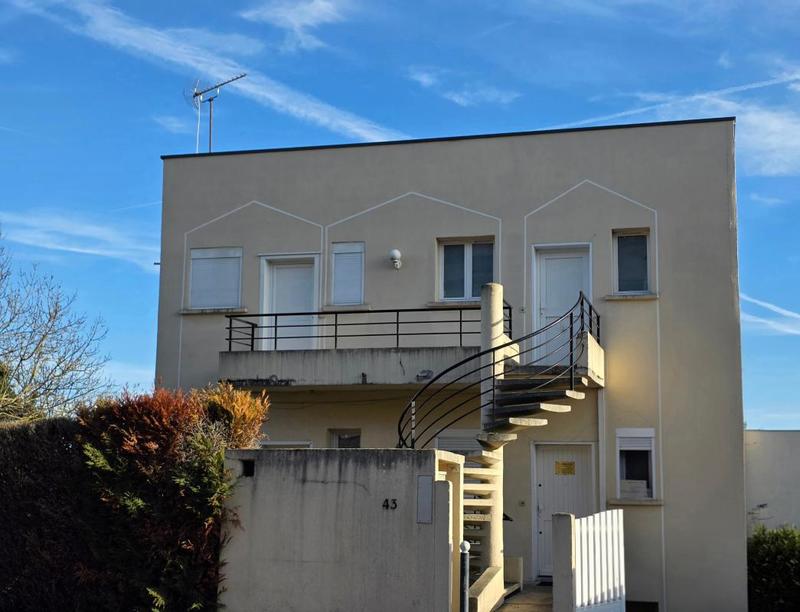 Studio - 32 m² - 1 pièce