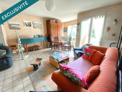 Maison - 94 m² - 5 pièces