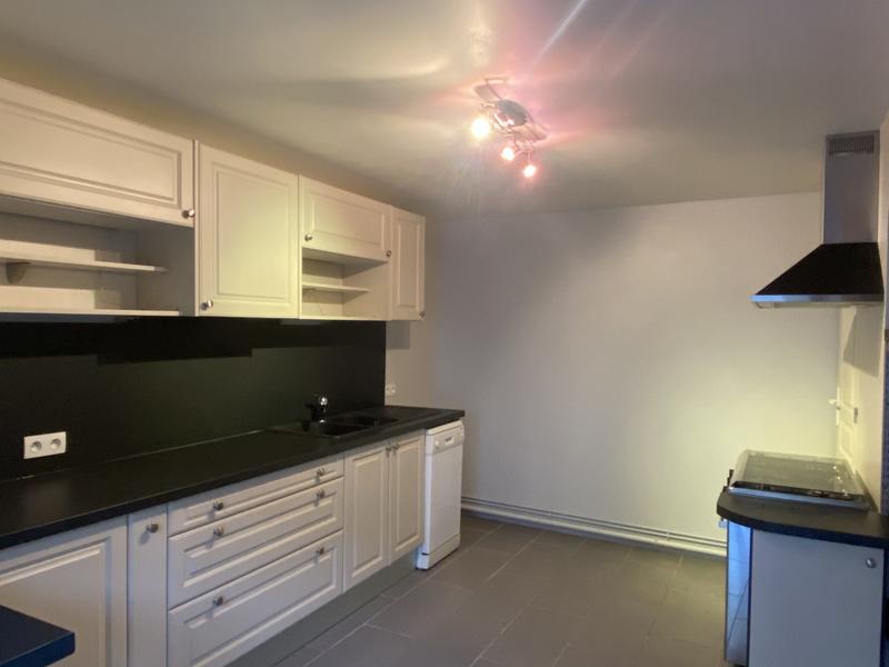 Maison - 122 m² - 7 pièces