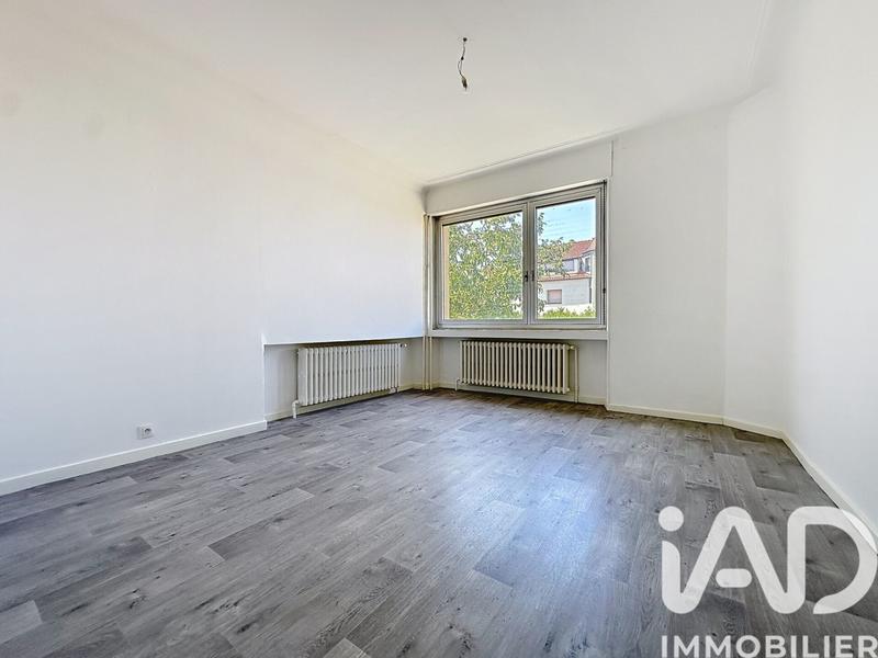 Maison - 235 m² - 12 pièces