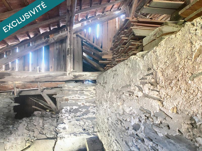 Maison - 200 m² - 2 pièces