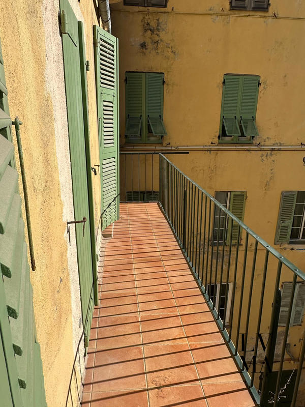 Appartement - 117 m² - 3 pièces