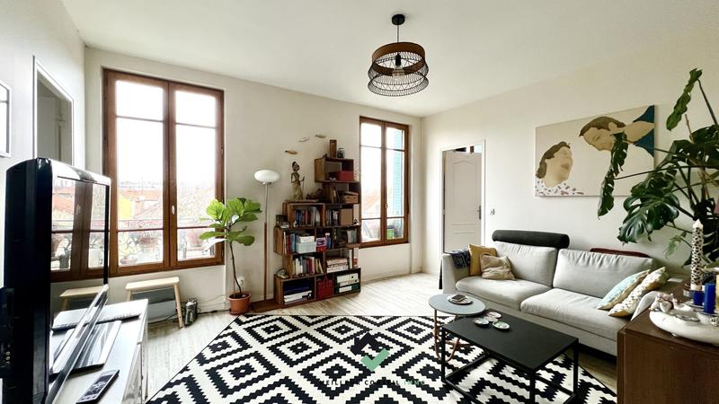 Appartement - 75 m² - 4 pièces