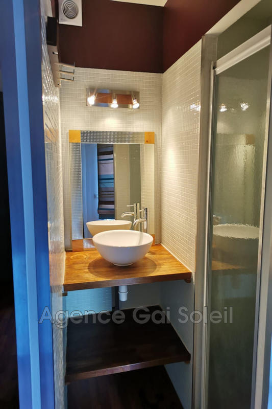 Villa - 250 m² - 7 pièces