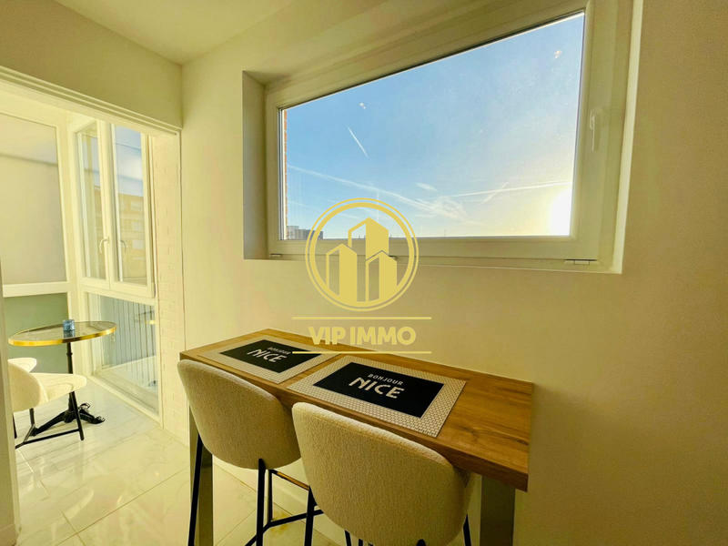 Appartement - 105 m² - 4 pièces