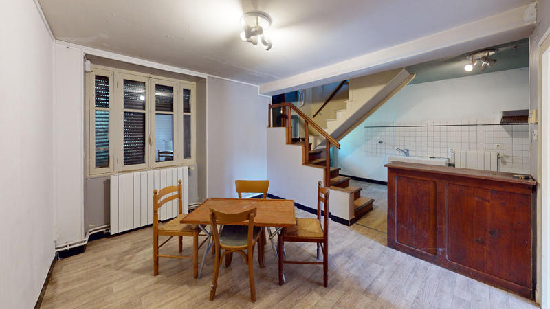 Maison - 172 m² - 10 pièces