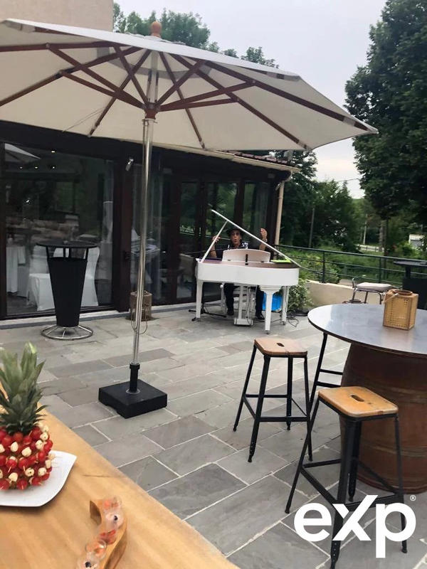 Fonds de commerce - Magasins - 900 m²