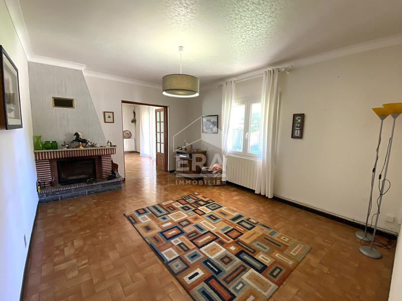 Maison - 207 m² - 9 pièces