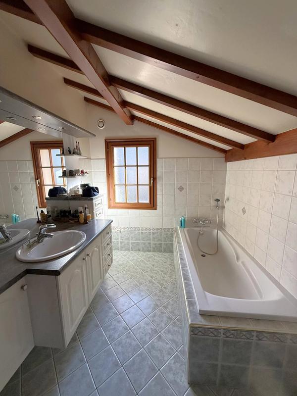 Maison - 107 m² - 5 pièces