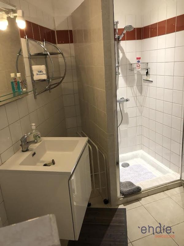 Maison - 239 m² - 10 pièces