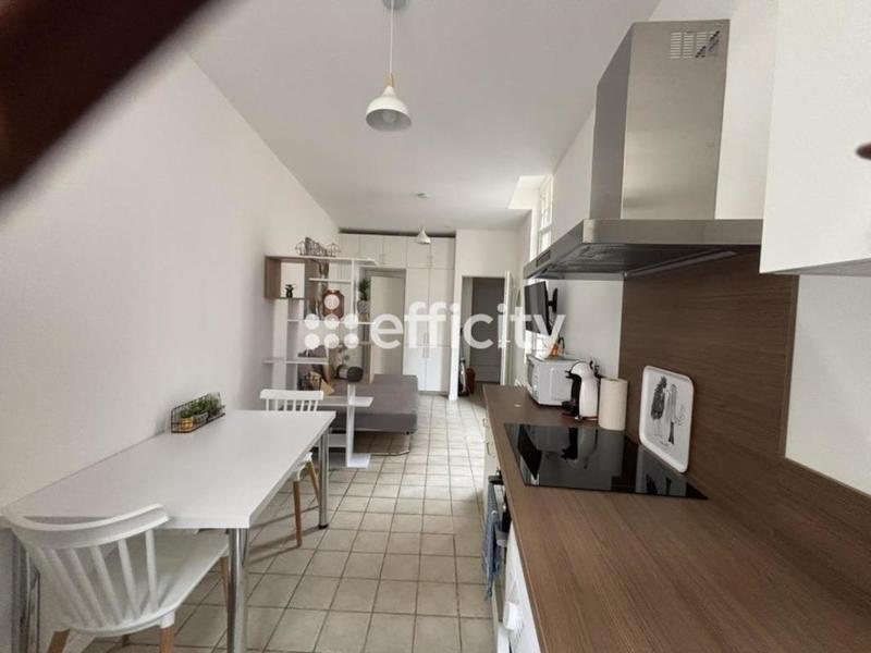 Immeuble - 75 m² - 4 pièces