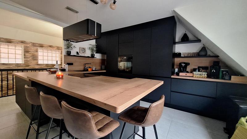 Maison - 200 m² - 5 pièces