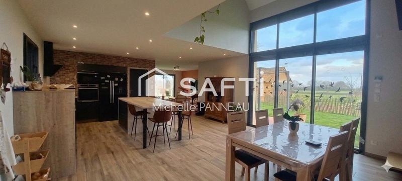 Maison - 180 m² - 7 pièces