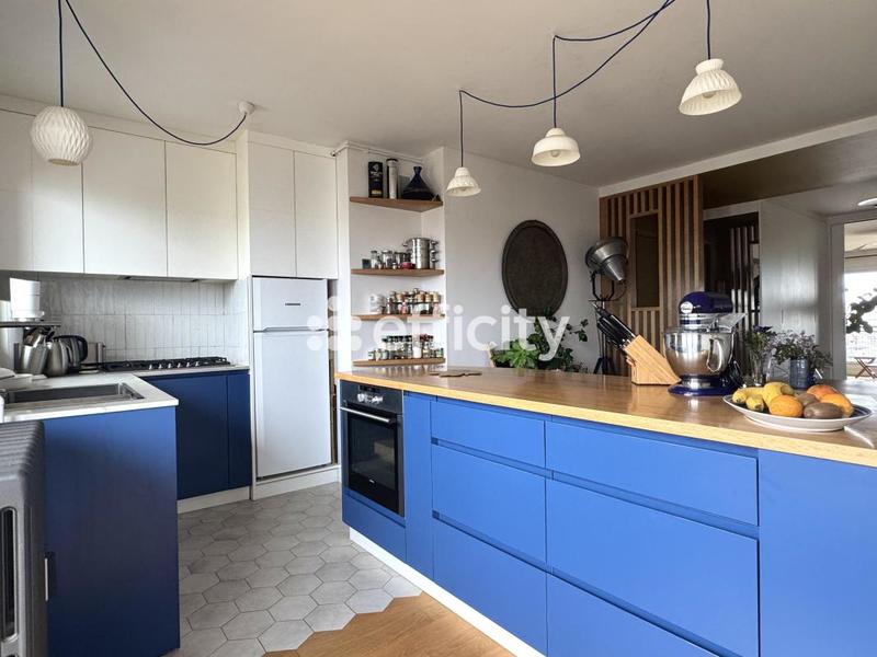 Appartement - 82 m² - 3 pièces