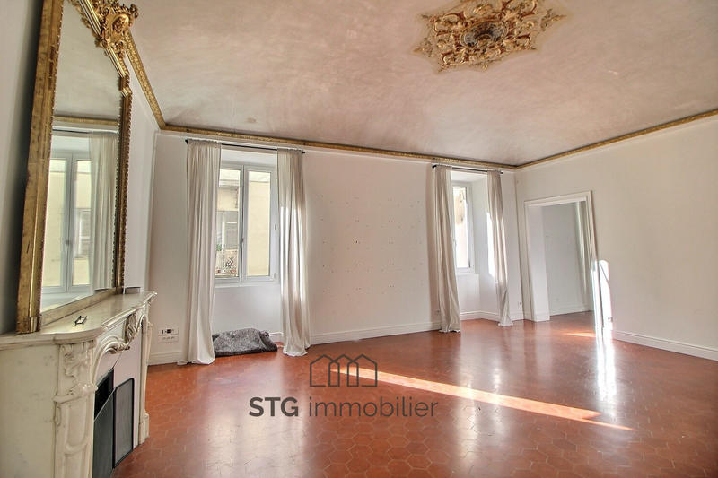 Appartement - 94 m² - 3 pièces