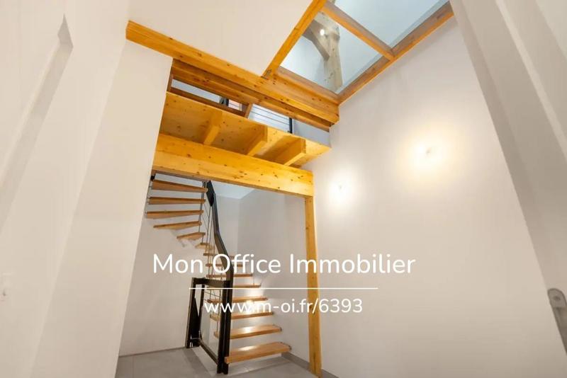 Maison - 81 m² - 5 pièces