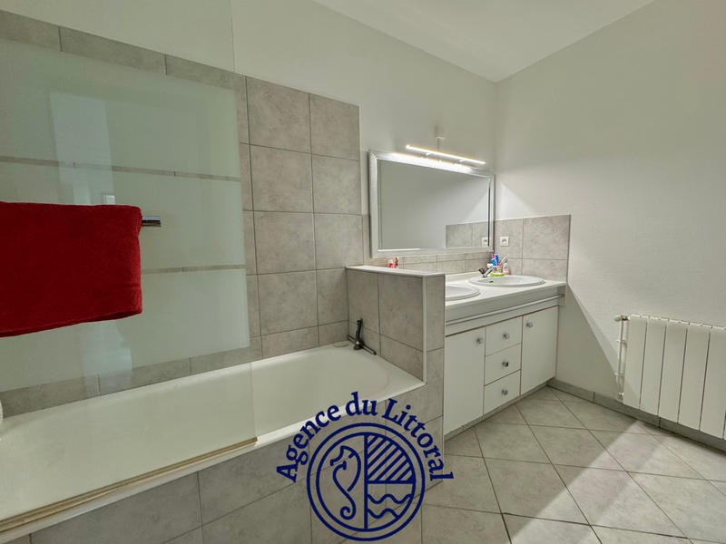 Maison - 210 m² - 8 pièces