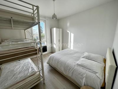 Immeuble - 134 m² - 8 pièces