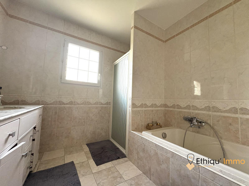 Maison contemporaine - 133 m² - 6 pièces