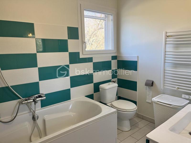 Maison traditionnelle - 158 m² - 6 pièces