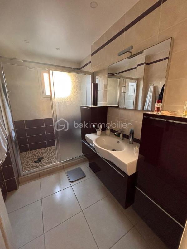 Maison - 99 m² - 4 pièces