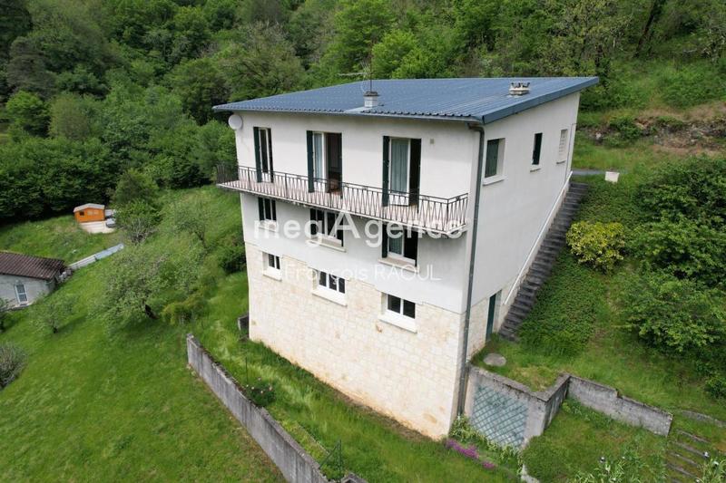 Maison - 143 m² - 6 pièces