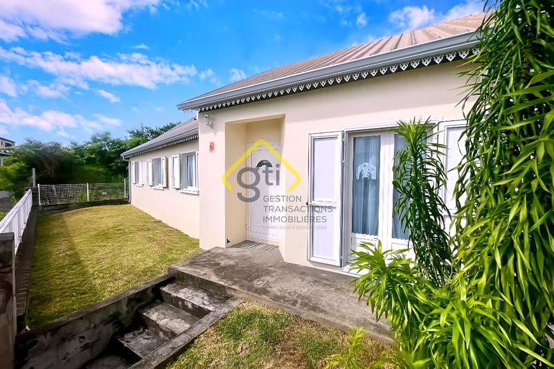 Maison - 107 m² - 6 pièces