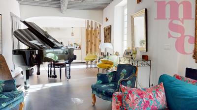 Maison - 185 m² - 7 pièces