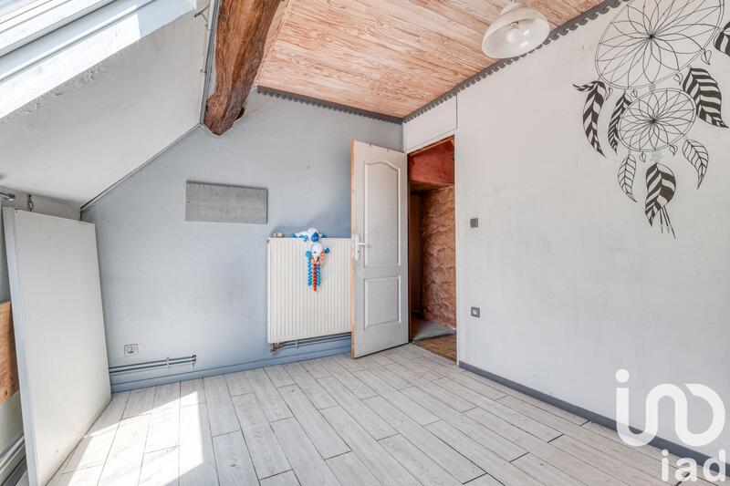 Maison - 137 m² - 7 pièces