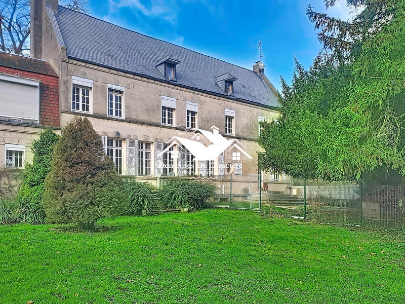 Maison - 297 m² - 6 pièces