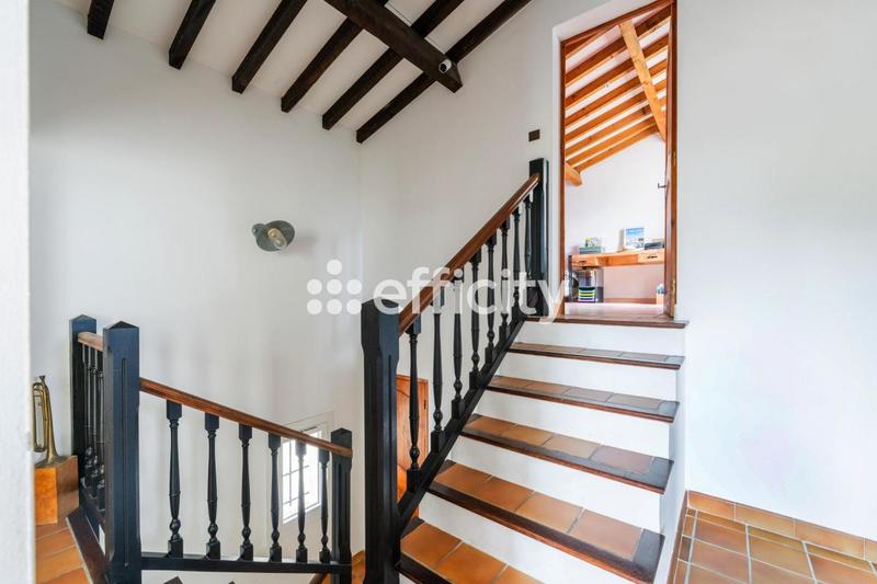 Maison - 160 m² - 4 pièces